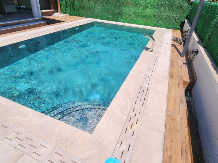 Çağrı Bey (Villa Havuzu) Çiğli- Sasalı
